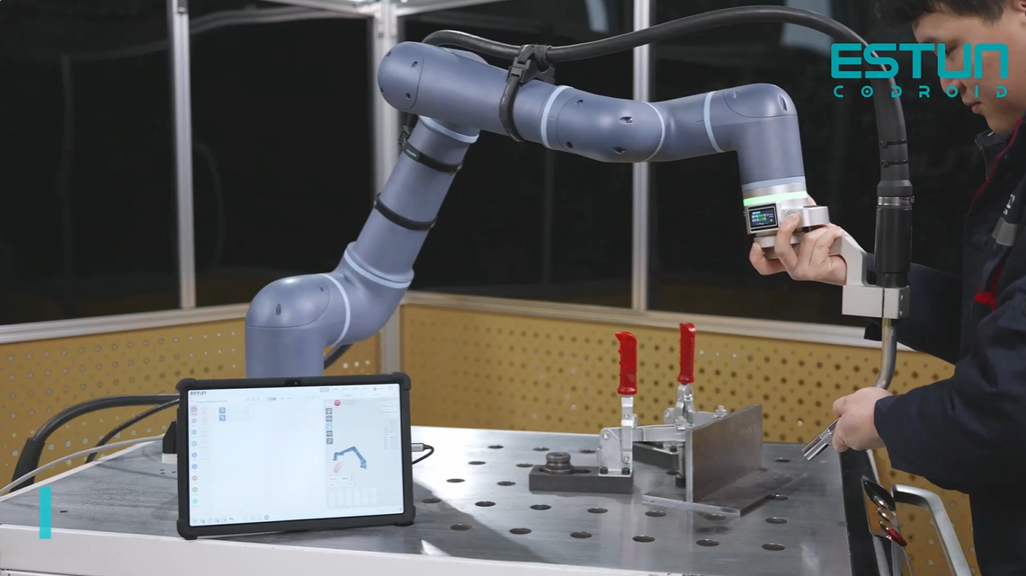 ESTUN वेल्डिंग समाधान: वेल्डिंग स्वचालन में सटीकता, दक्षता और लचीलापन को बढ़ाना